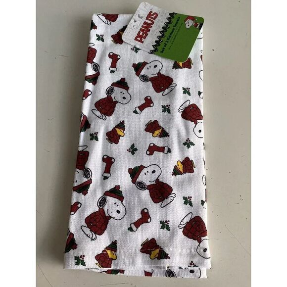 2 Pack Peanuts Snoopy Woodstock Puffy Coat Christmas Kitchen Towels 16 X 26" NEW - Picture 1 of 13